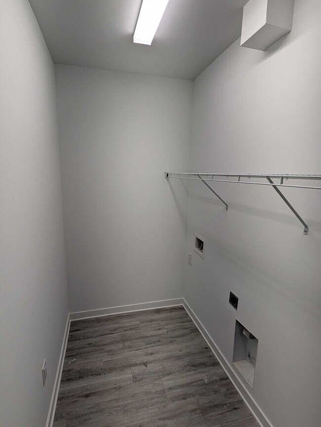 Building Photo - 9253 Agate St