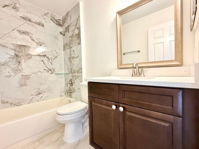 Building Photo - The perfect haven - 4Bedrooms / 2.5Bath family home at Orlando!