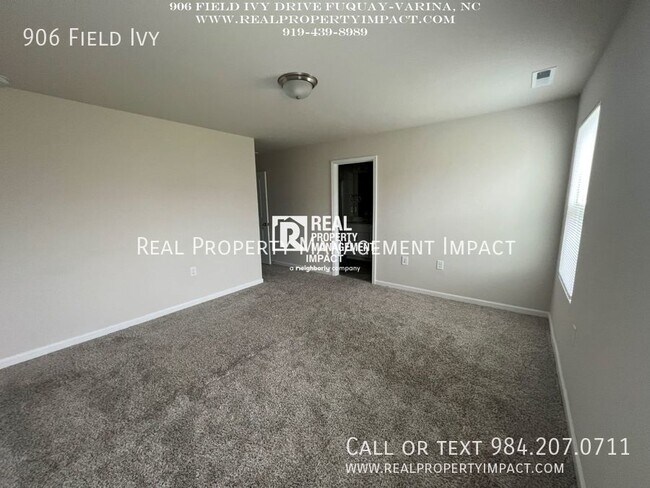 Building Photo - 906 Field Ivy Dr