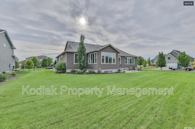 Building Photo - 1463 Kentucky Derby Way