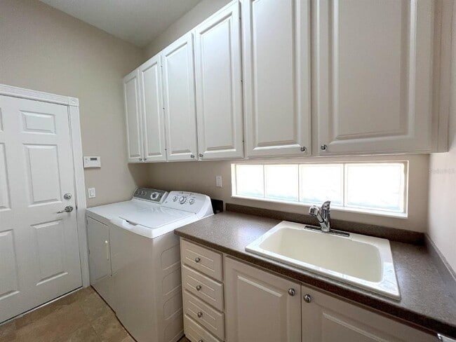 Building Photo - 5746 Benevento Dr
