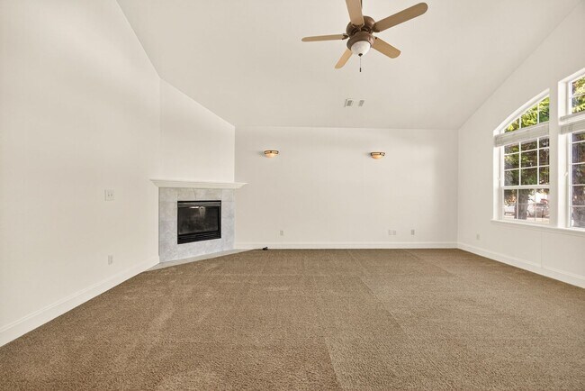 Building Photo - 2638 Rabun Way