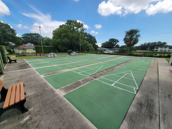 Building Photo - 2/2 Villa in Clearwater - 55+ Community