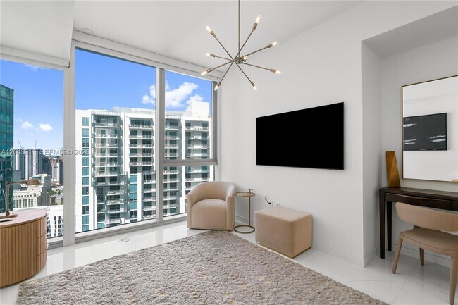 Building Photo - 300 Biscayne Blvd Way