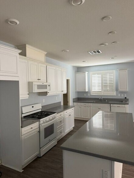 Building Photo - 11448 Michelle Ln