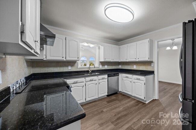 Building Photo - 130 Boulder Dr