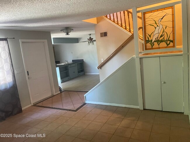 Building Photo - 3233 Sea Oats Cir