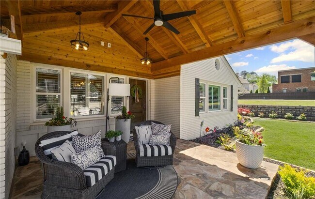 Building Photo - 8175 Main St