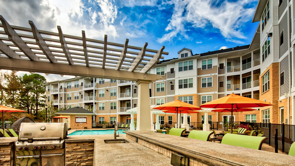 Building Photo - Solace Apartments