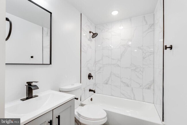 Building Photo - 2339 N 16th St