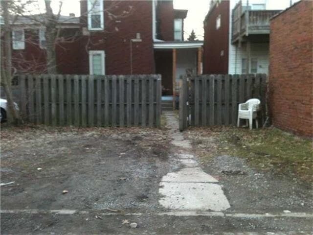 Building Photo - 239 Lehigh Ave