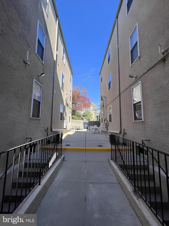 Building Photo - 3319 Powelton Ave