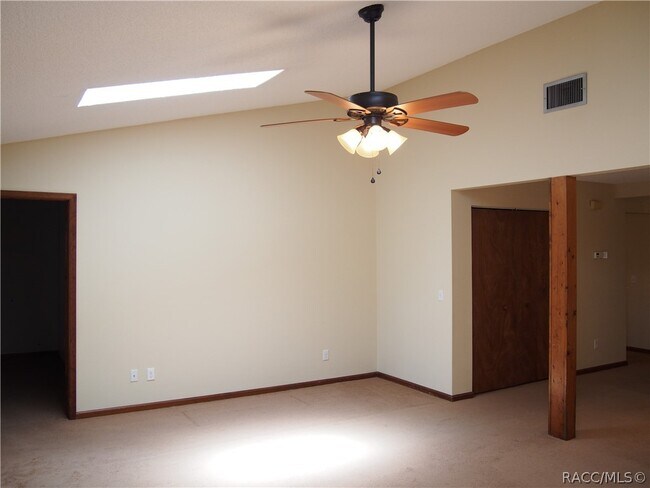 Building Photo - 210 Talmage Ave