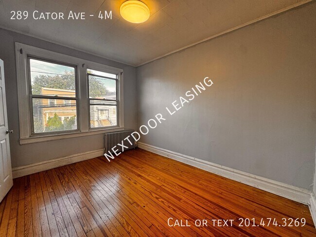 Building Photo - 289 Cator Ave