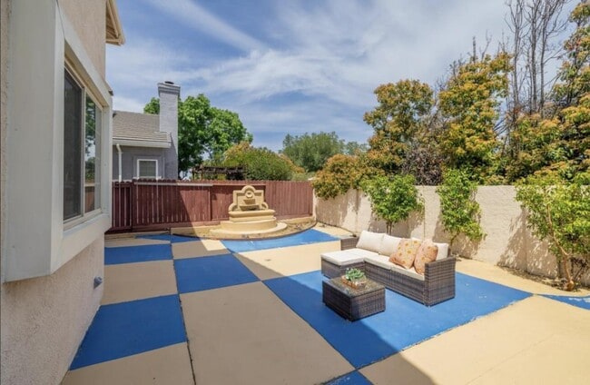 Building Photo - 2441 Johns Way