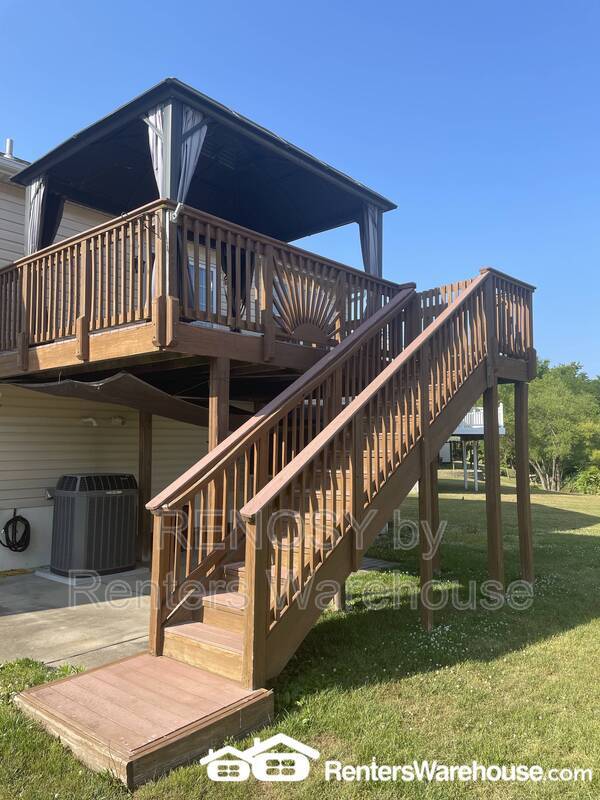 Building Photo - 9 Snug Lagoon Ct