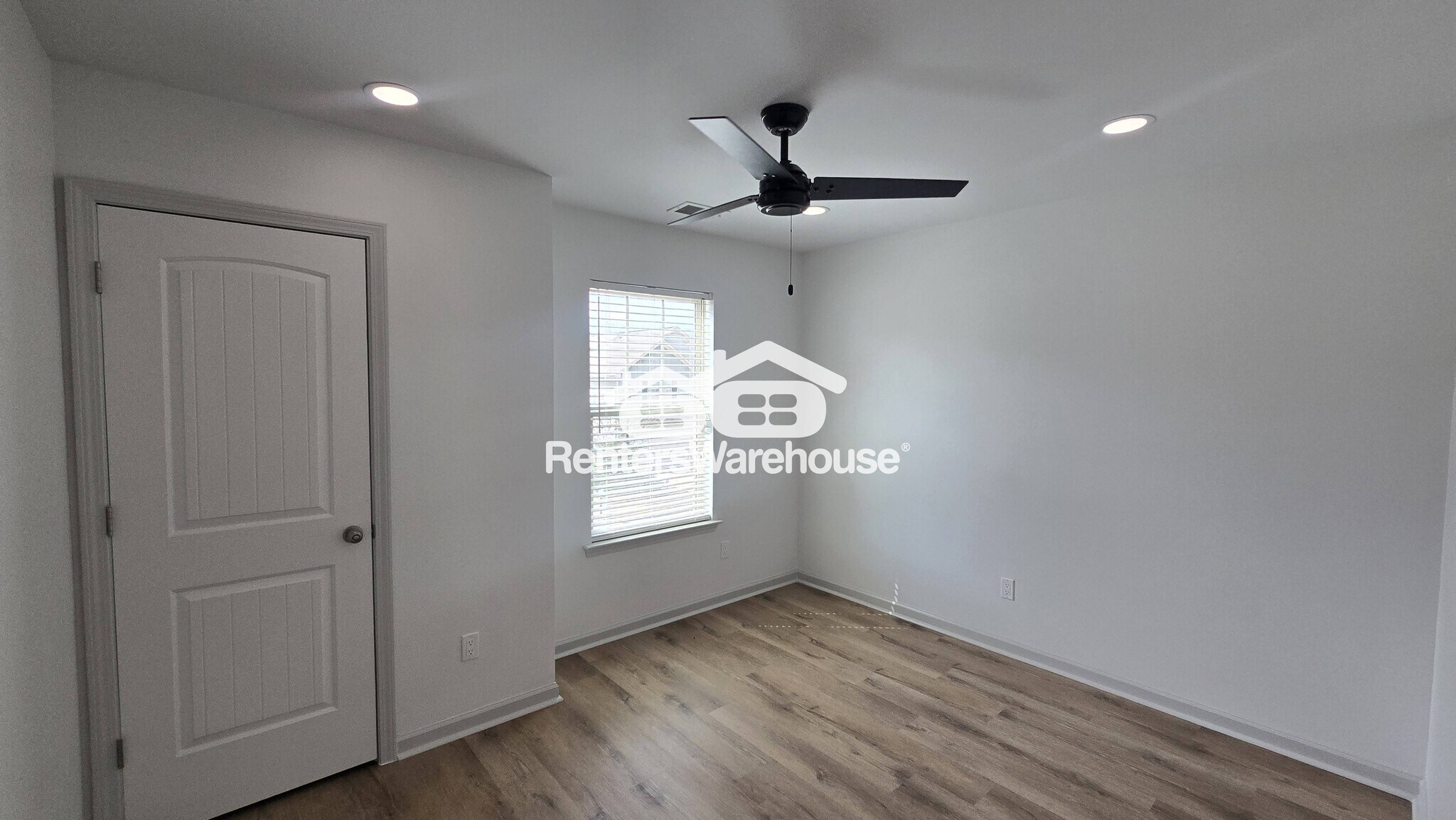 Building Photo - 796 Grenier Terrace NE