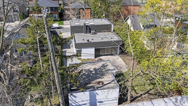 Building Photo - 709 Ann St