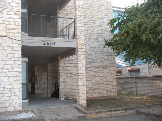 Building Photo - K661 - Salado Place #301