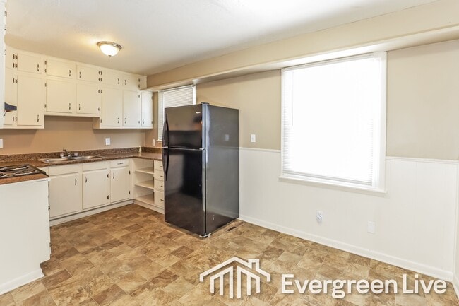 Building Photo - 5201 Palmer Dr