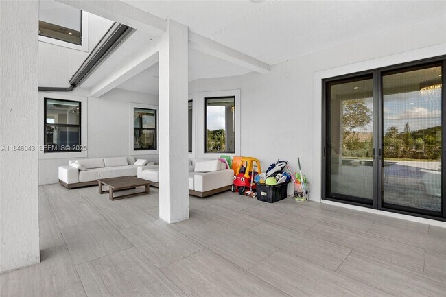 Building Photo - 14855 Millstone Ranches Dr