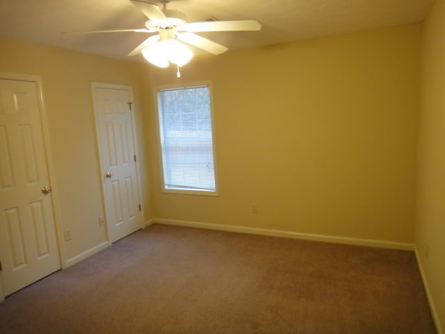 Building Photo - 3Bed/3Bath Available Soon!