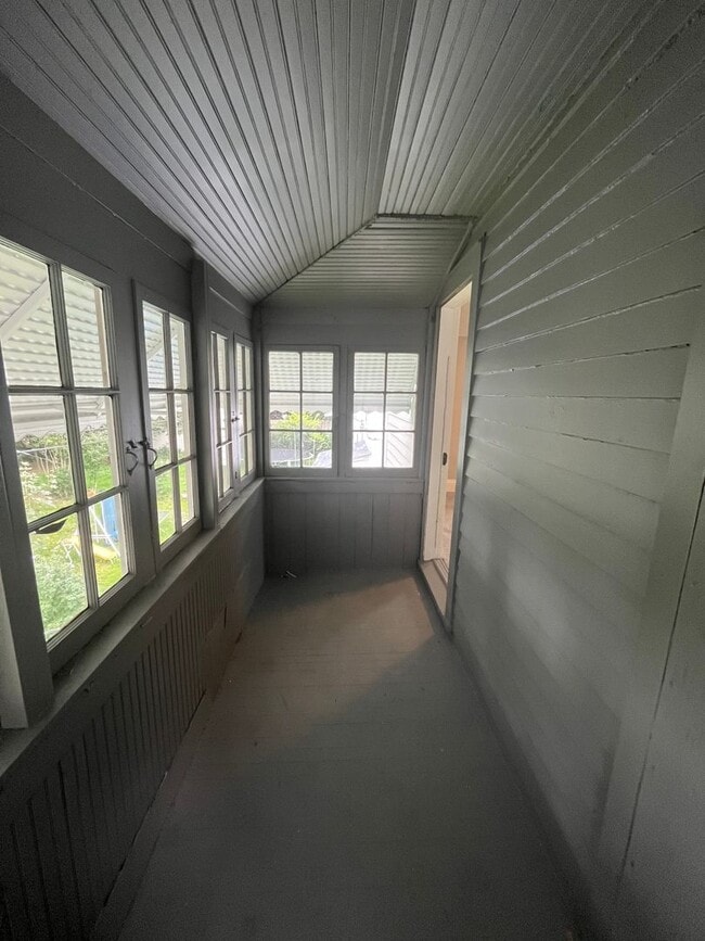 Building Photo - Brooklyn Centre - 3 Bedroom Single Family ...