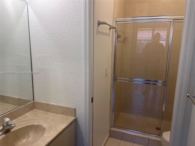 Building Photo - 2224 Anchor Ct