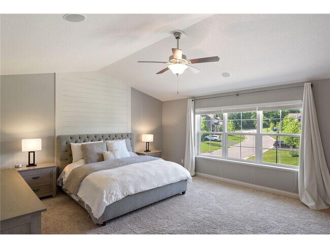 Building Photo - 5596 Orchard Cove