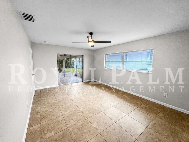 Building Photo - 3 Bed | 2 Bath Home on SE 46th Terrace – Space to Live, Room to Breathe Limited-time offer: $300 ...