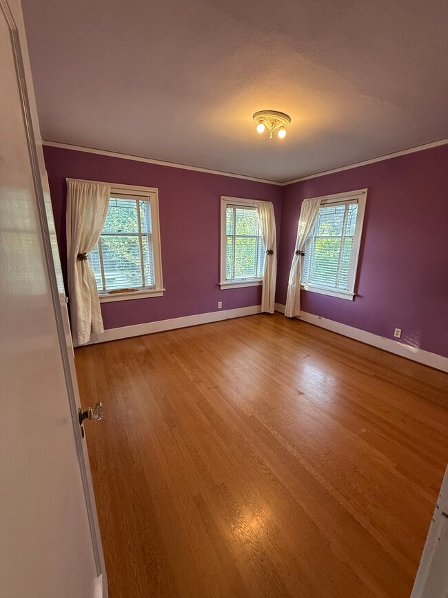 Building Photo - 5701 30th Ave NE