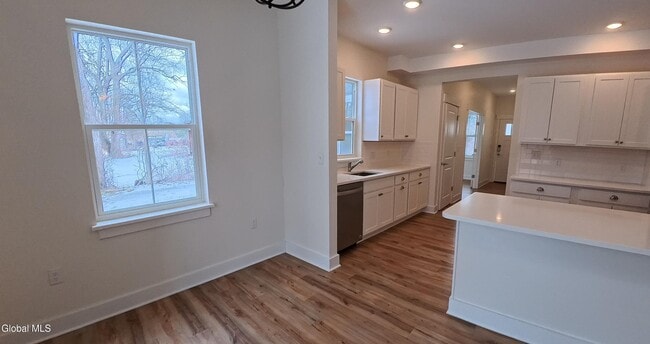 Building Photo - 745 Watervliet Shaker Rd