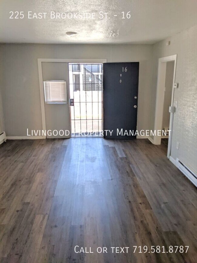 Building Photo - 225 E Brookside St