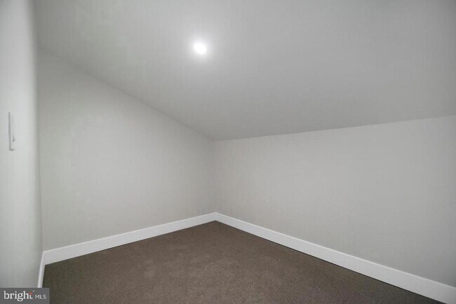 Building Photo - 12404 Surrey Cir Dr