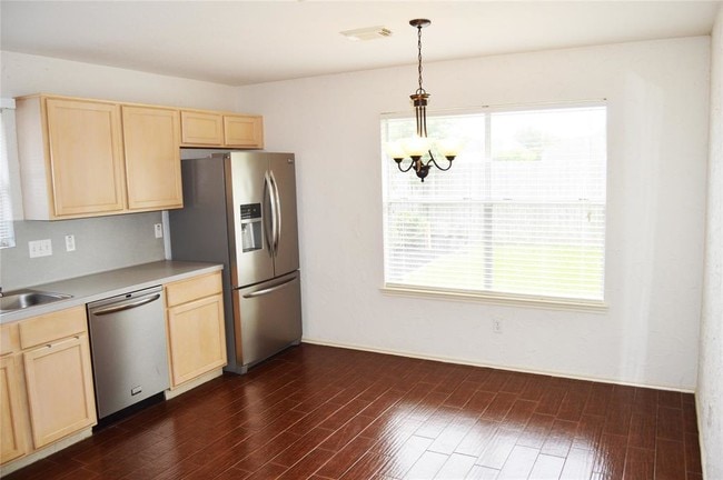 Building Photo - 23035 S Waterlily Dr