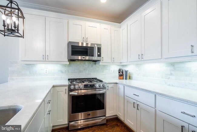 Building Photo - 4010 Georgia Ave NW