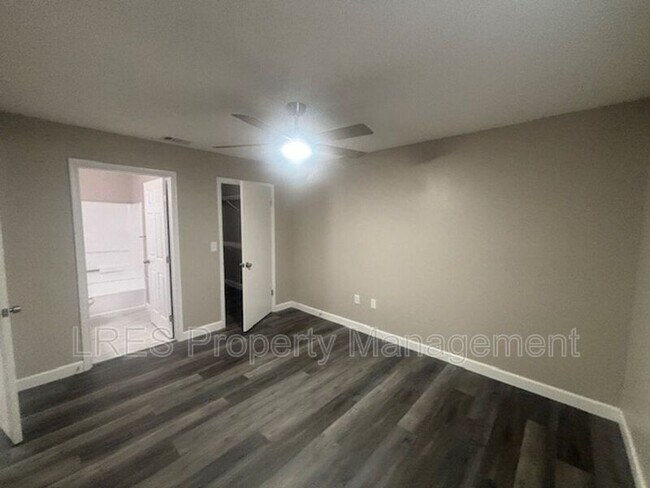 Building Photo - 958 Salt Pond Pl