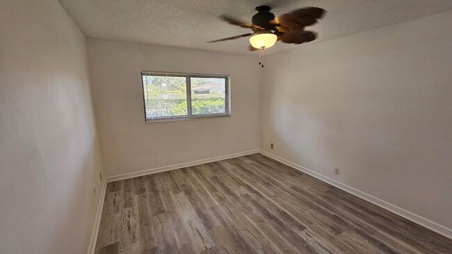 Building Photo - 5797 Doris Ct