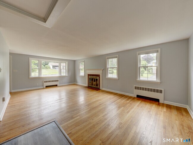 Building Photo - 36 Westview Terrace