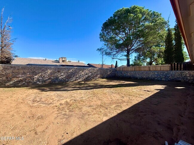 Building Photo - 11137 Pink Coral Dr