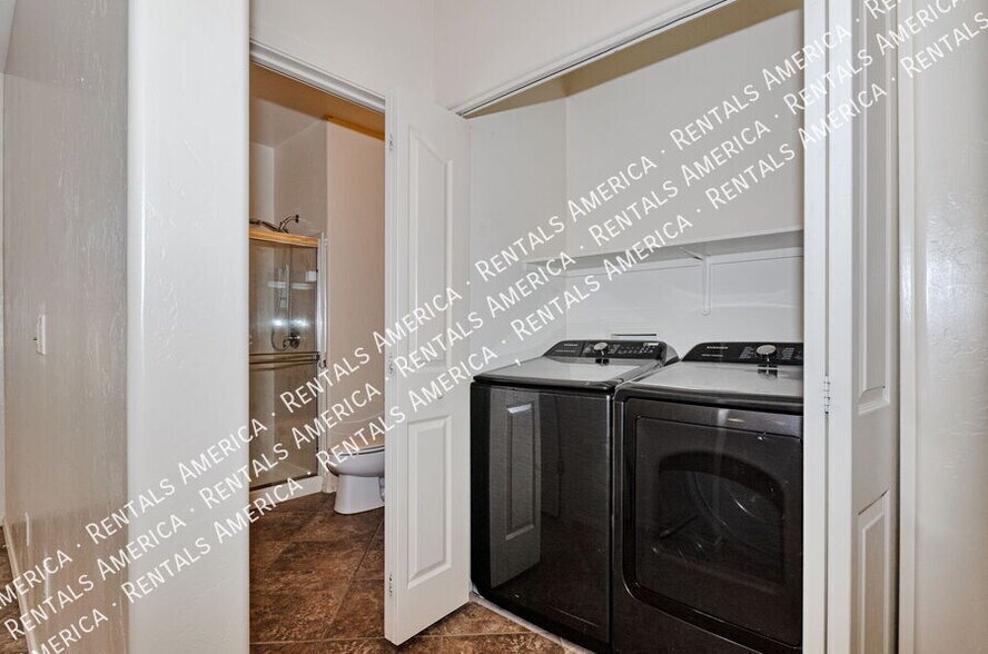 Building Photo - 89 E Brearley Dr