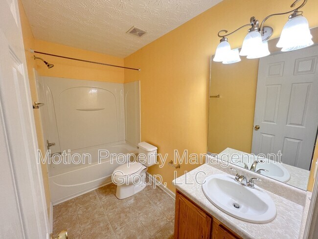 Building Photo - 158 Ellis Drive