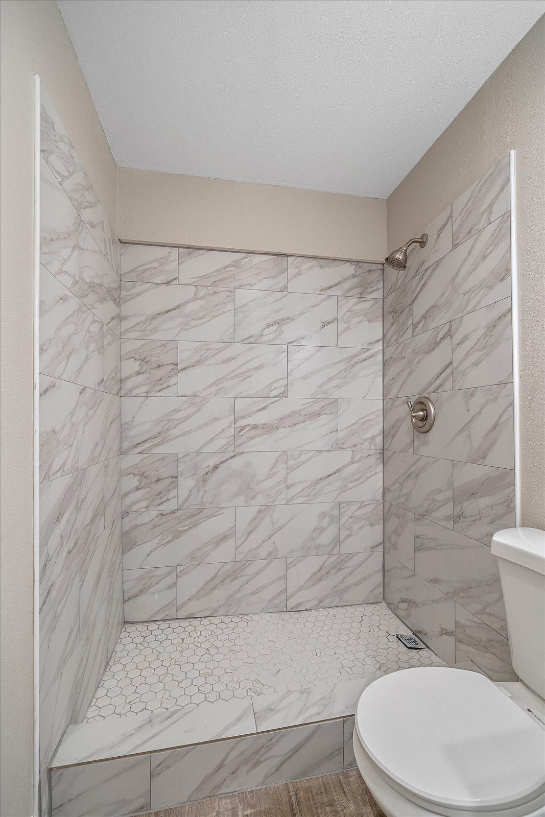 Remodeled shower - 4110 Hale Pky