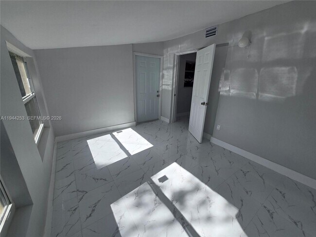 Building Photo - 1320 NE 211th Terrace