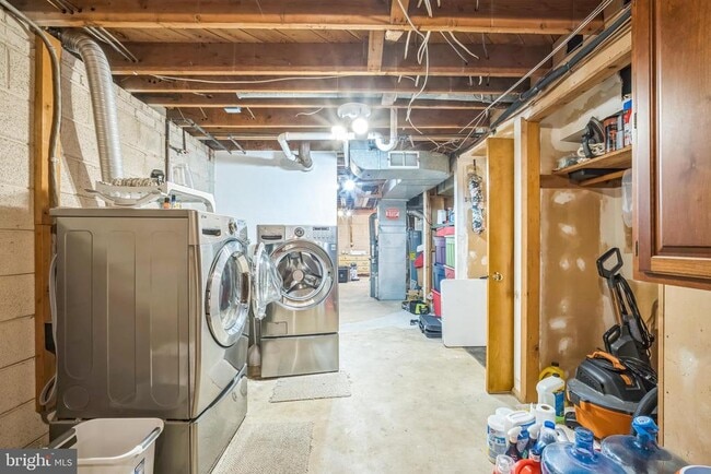 Building Photo - 7122 Catlett St