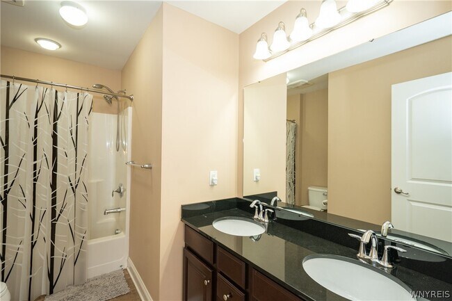 Building Photo - 5024 Woodway Ct