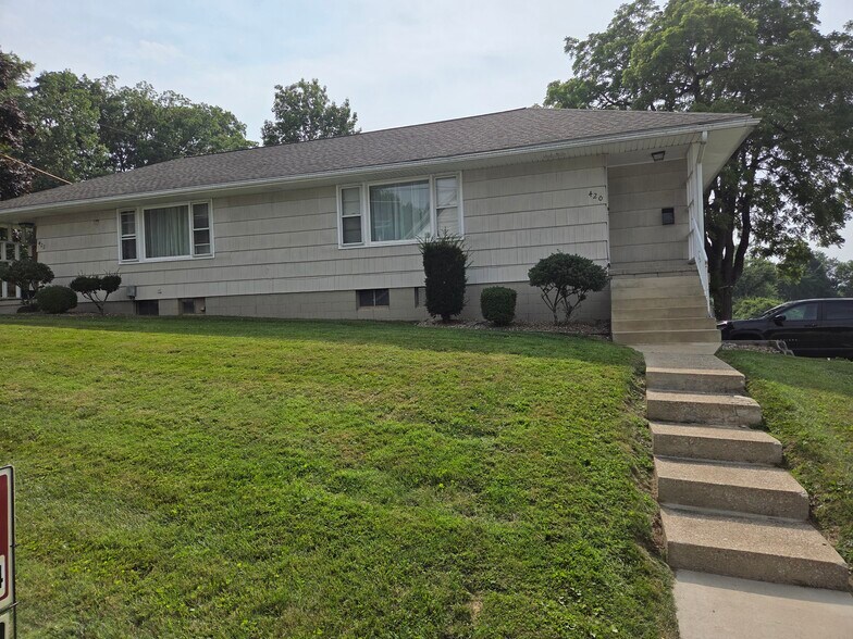 Building Photo - 420 Muth Rd