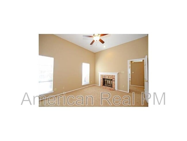 Building Photo - 1518 High Pointe Ln