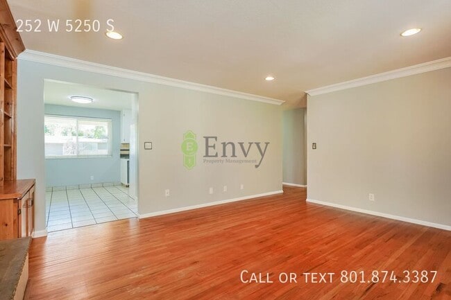 Building Photo - 252 W 5250 S