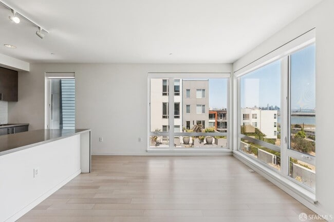 Building Photo - 52 Innes Ct